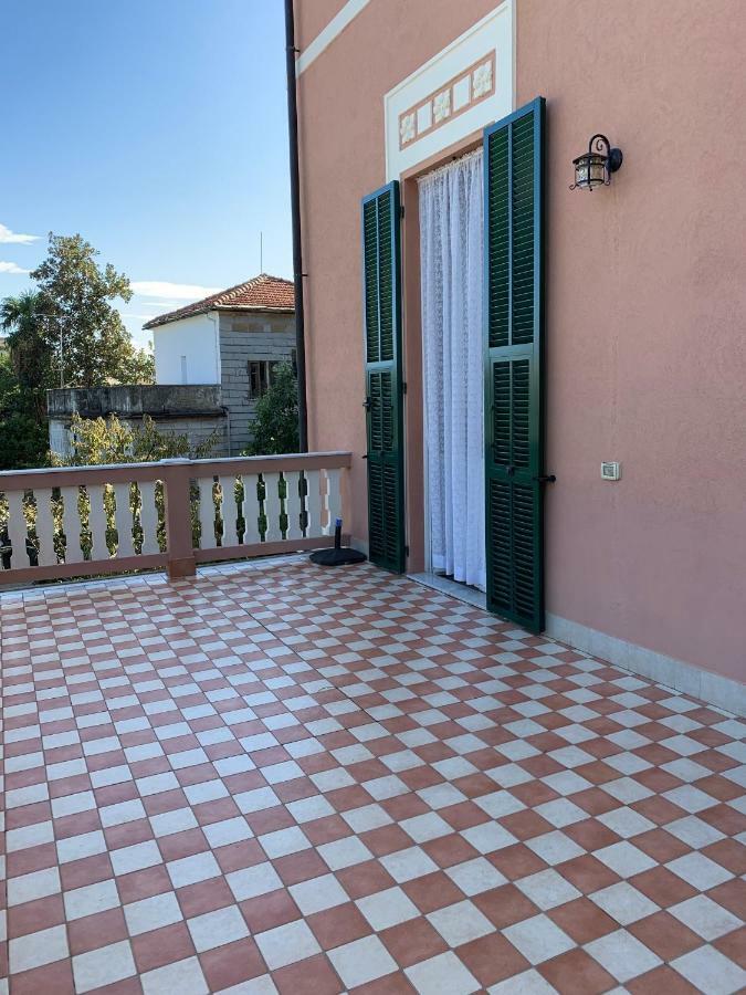 Resort Villa Rosa Maria Savona Exterior photo